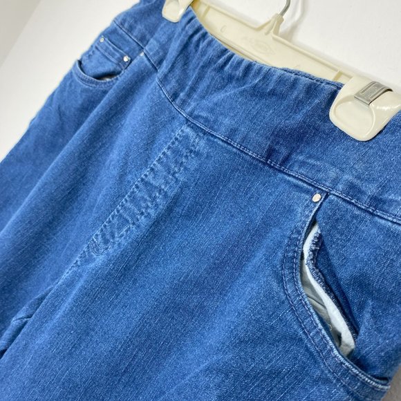 Blair Petite Demin Capris - Picture 2 of 6